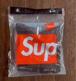 Black Supreme Socks
