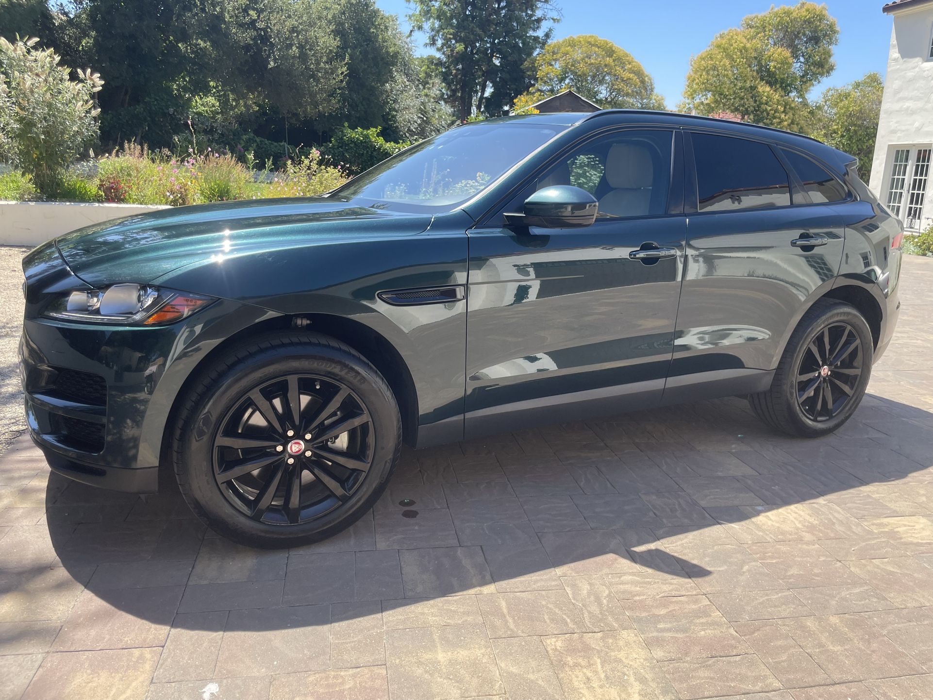 2017 Jaguar F-Pace