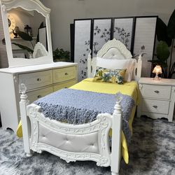 Twin Size Bedroom Set. Includes Bedframe, Boxspring, Excellent Mattress, Nightstand, And Dresser With Mirror. Hablo Español Y Entrego