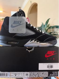 Jordan 5 black metallic reimagined 8.5m