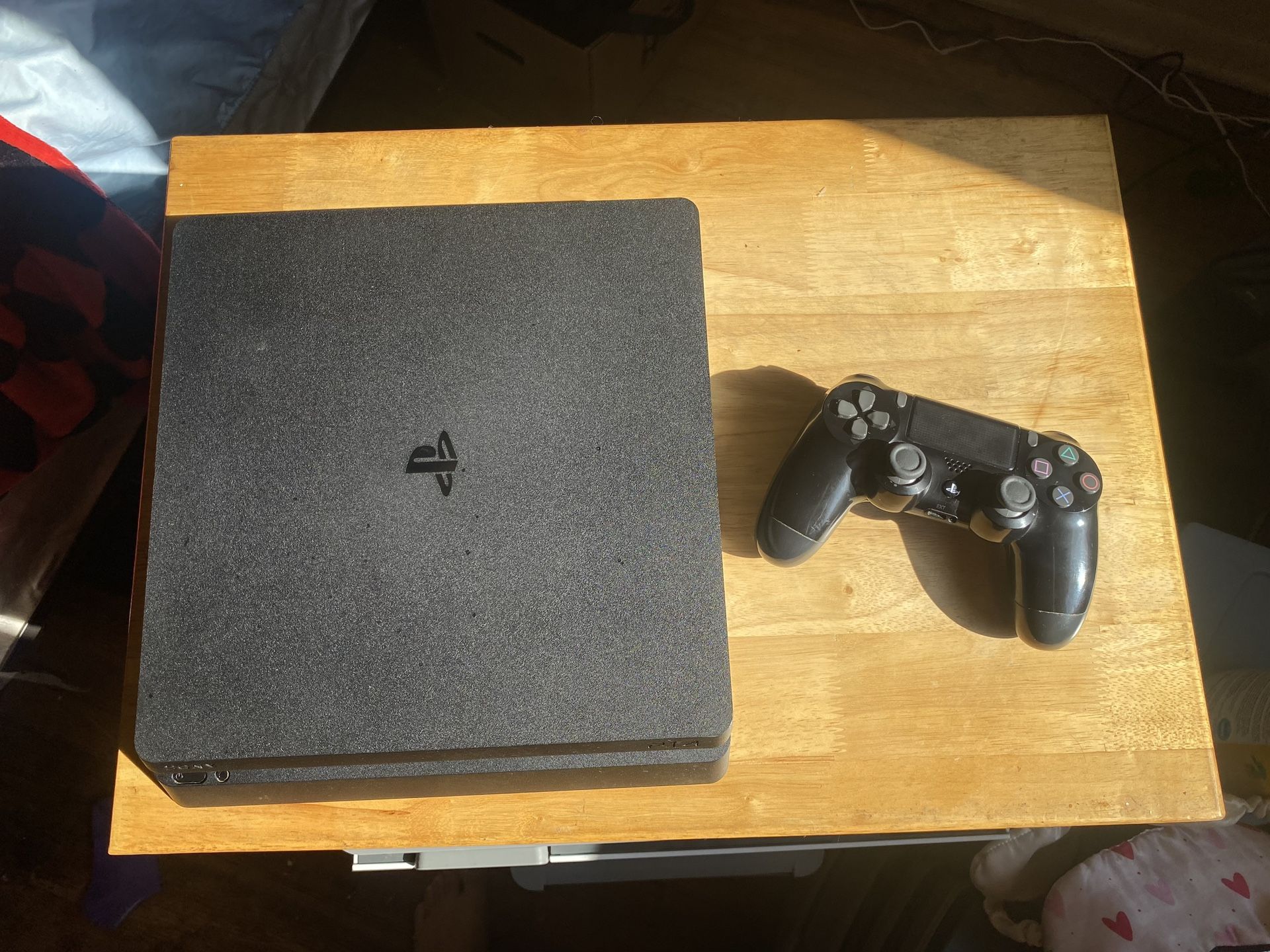 PlayStation 4 Slim 1TB w/ Controller – Fully Working – Clean Condition