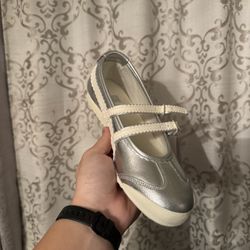 Onitsuka Tiger Ballet Flats