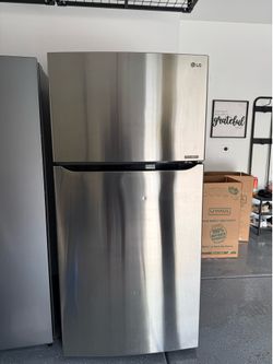 LG Stainless Steel Refrigerator / Freezer - 24 cu. ft.