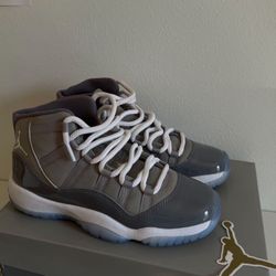 Jordan 11’s Cool Greys ( 6.5 in men, 8 in Woman )
