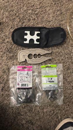 PEX Pocket Crimper Kit + SharkBite Crimp Rings