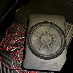 Kicker Hideaway 10’ With Wires
