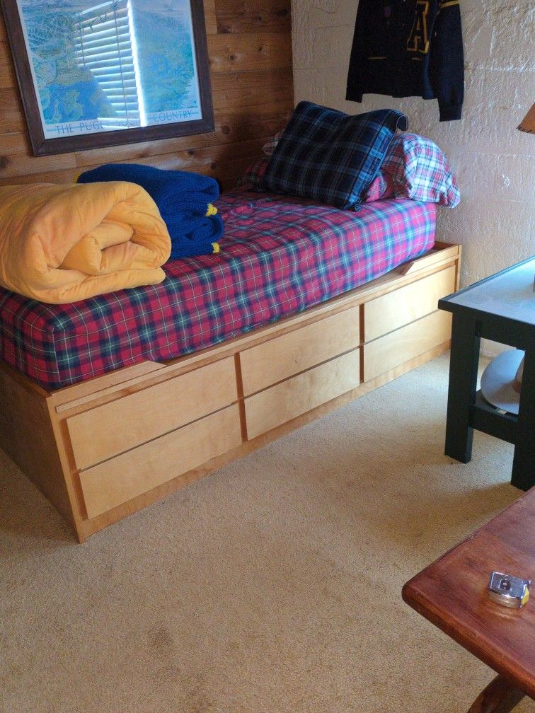 Solid Twin Captain's Storage Bed
