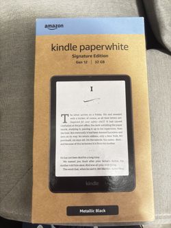 Kindle Paperwhite + Wireless Charging Dock 