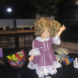 Vintage 1972 Shirley Temple Doll