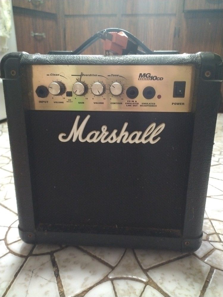Marshall MG10CD Amp