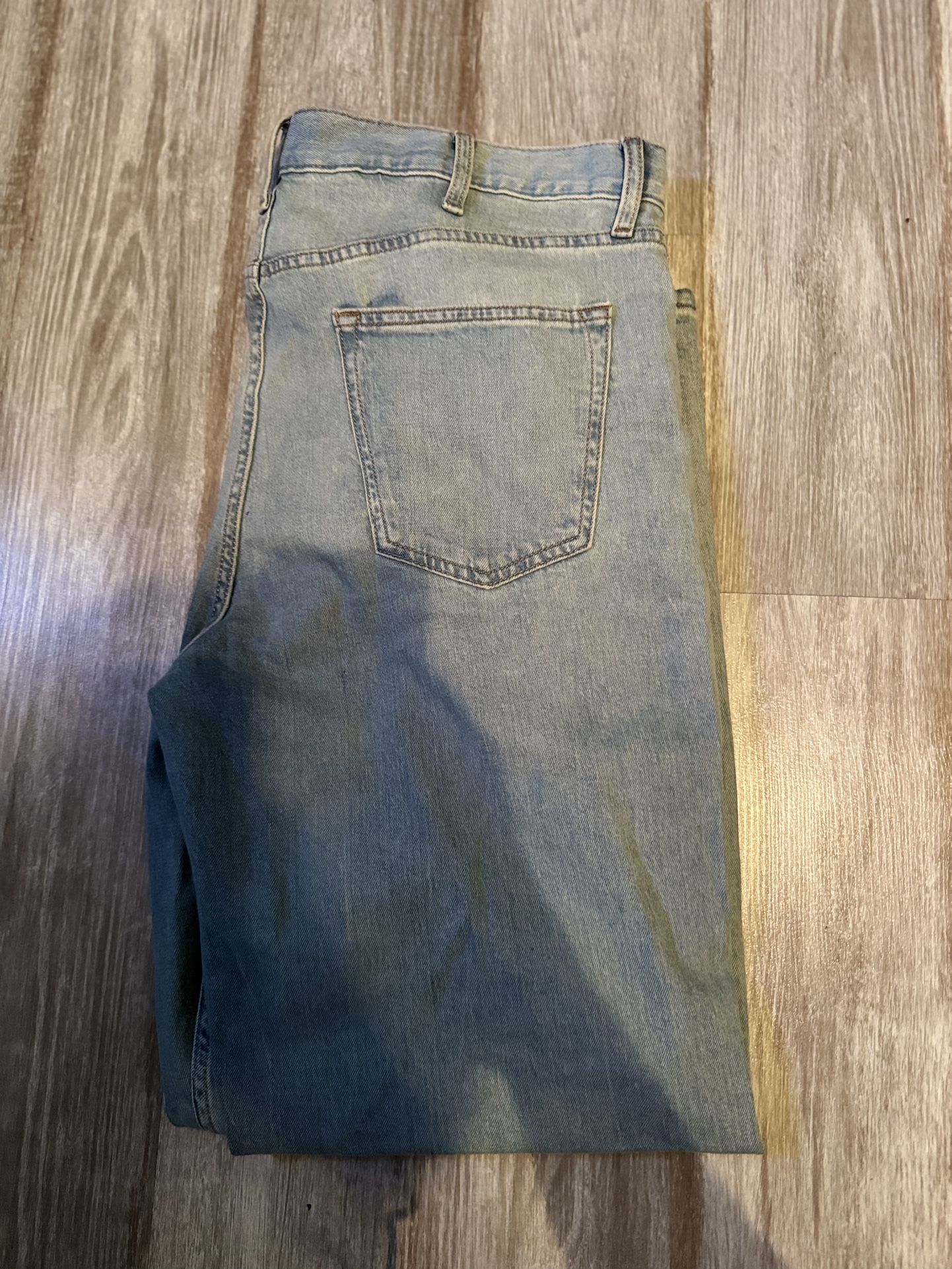 Light Blue Wash Baggy Jeans