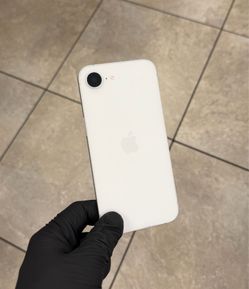 iPhone 16e unlocked