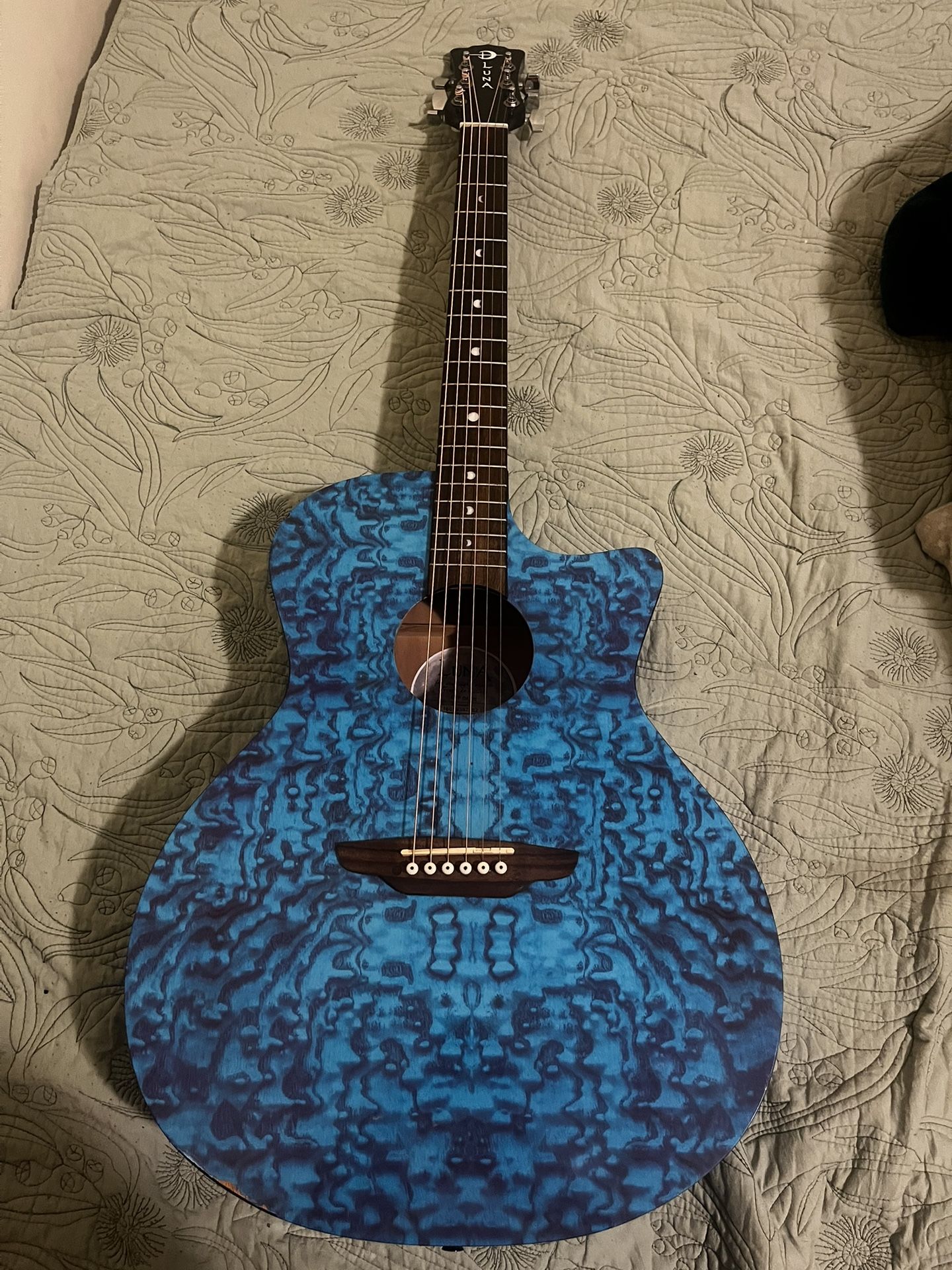 Blue Luna Guitar
