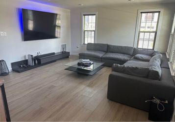 Marlo sectional Gray