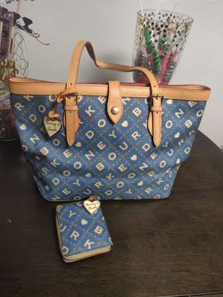 Dooney and Bourke purse and wallet