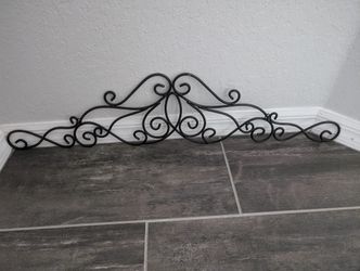 Metal Scrolly Wall Decor
