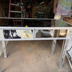 Mirrored 2 Drawer Vanity 