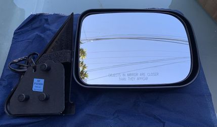 LA Zona Auto Parts 1994 to 1997 Dodge Ram Right side mirror espejo derecho pasajero copiloto