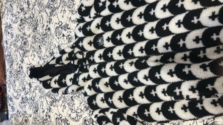 Lurking class sweater