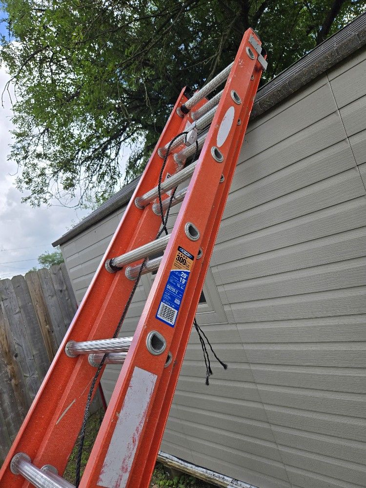 WERNER 20FTS LADDER