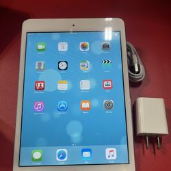 Apple iPad MINI 1st gen 16GB WiFi  7.9” iPad—Silver complete 