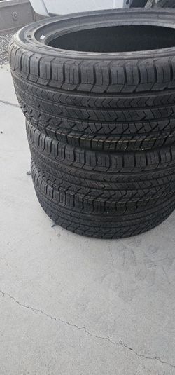 3 Llantas GooDyear