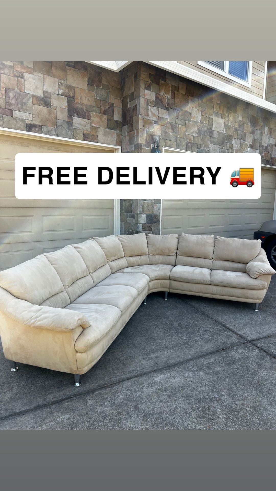 FREE delivery 🚚! Large Beige Sectional Couch