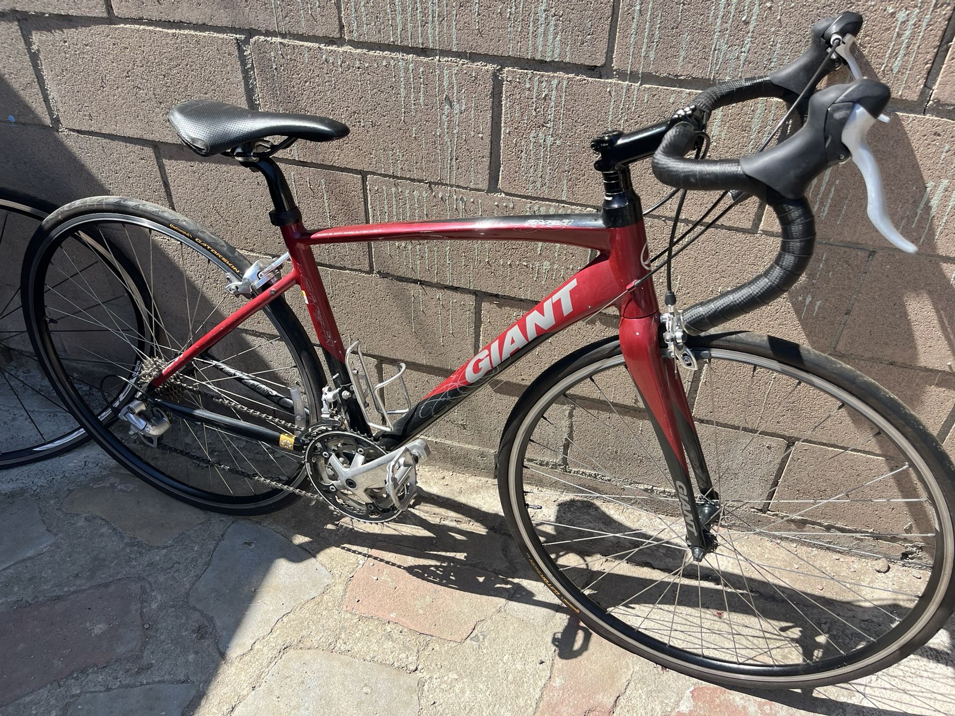 Giant Avail Road Bike