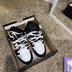 Retro jordan 1s