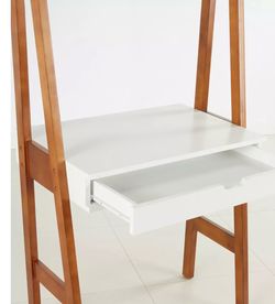 2 kids desk ($20 each)