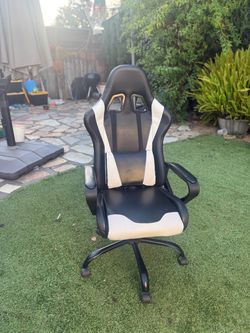Desk chair