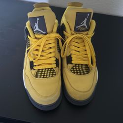 Jordan retro 4