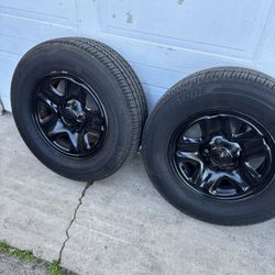 21/70/15 Toyota Tacoma 2001 