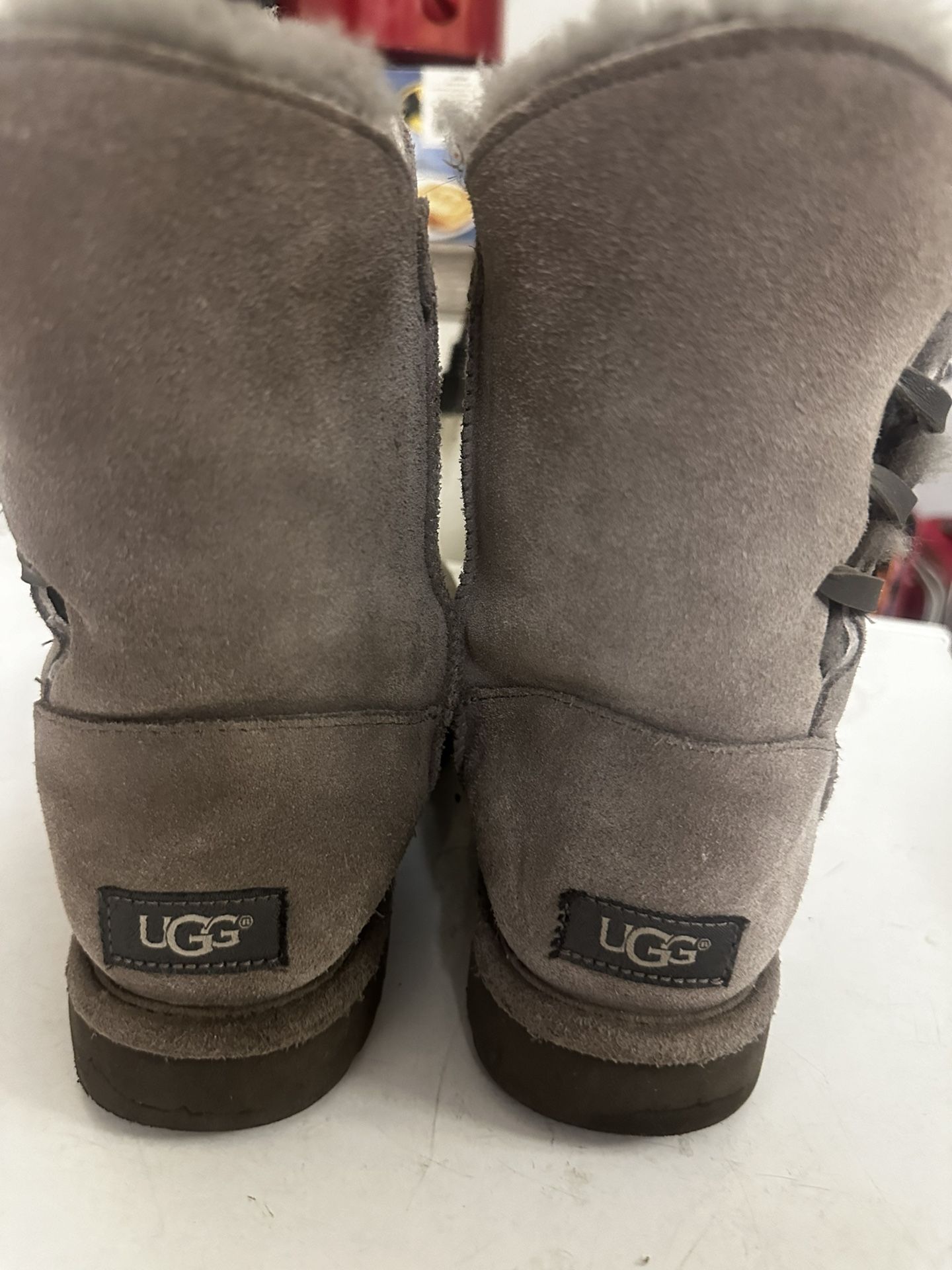 Ugg 7
