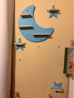 Tonie moon & stars shelf