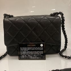 Chanel Mini  Black Square Incógnito Caviar 