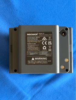 Neewer Q4  Flash Battery 🔋