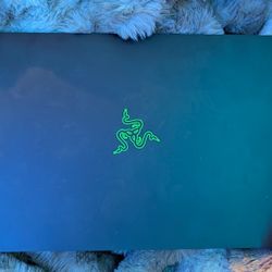 Razer Blade 15 – RTX 2070 Super – 64GB RAM – 1TB SSD