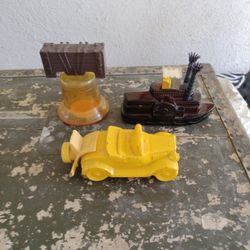 Vintage Avon Steamboat Riverboat Wild Country After Shave Bottle