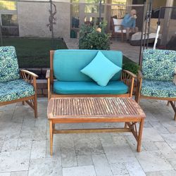Patio Furniture Set - Used Good Condition 
