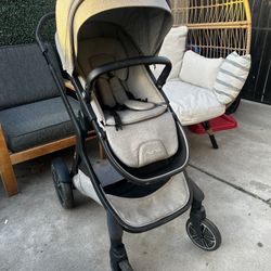 Nuna Demi Grow stroller