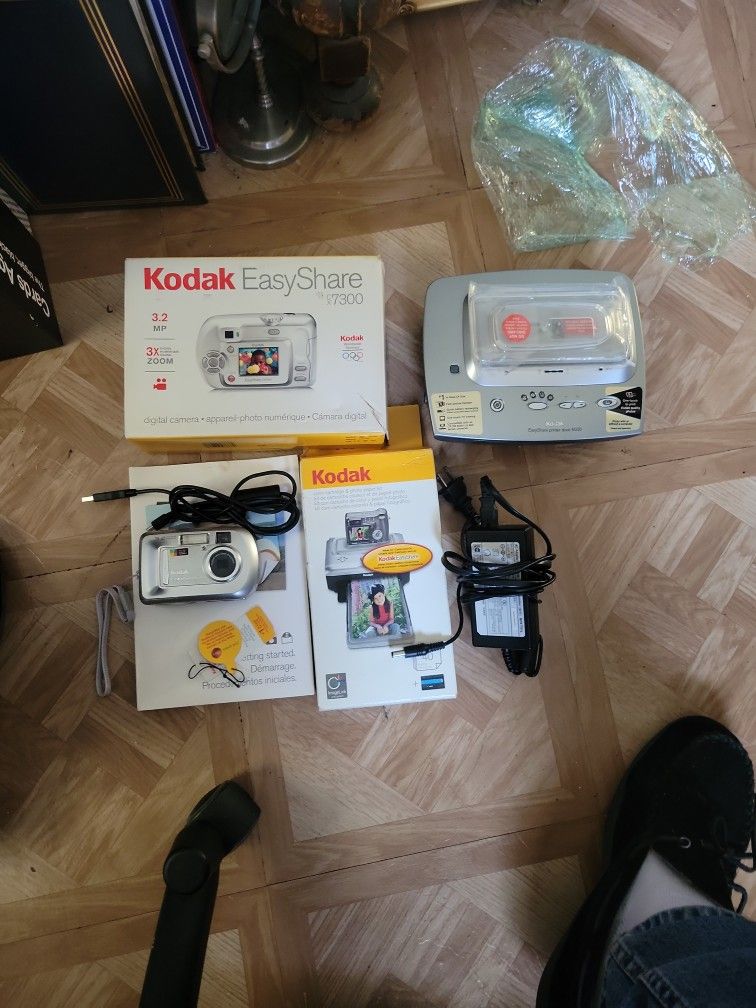 Digital Camera Kodak Cx7300 Printer Dock 6000