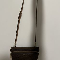 Bulk Polo Puffer, Cream Nike Tech , Micheal Kors Purse