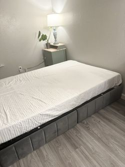 Full Size Bed Without Mattress