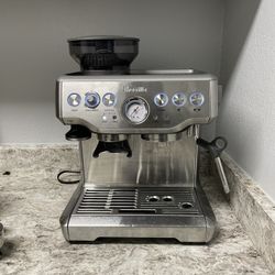 Breville Espresso Machine – Built-In Grinder – Great Condition