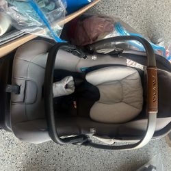 Nuna car seat 