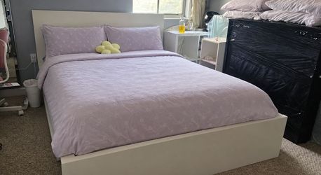 Ikea Queen Bed with Drawers White
