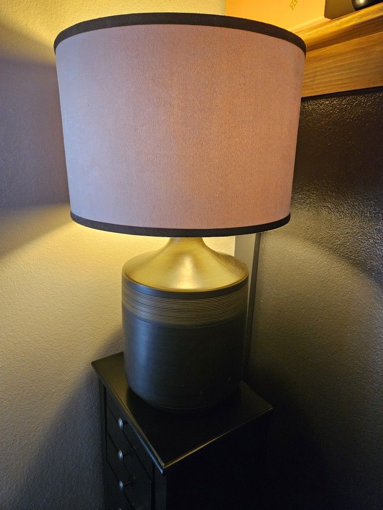 2 Lamps