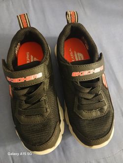 skechers