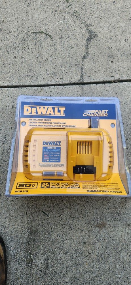 Dewalt 20v Faster Charger Brand New Sealed